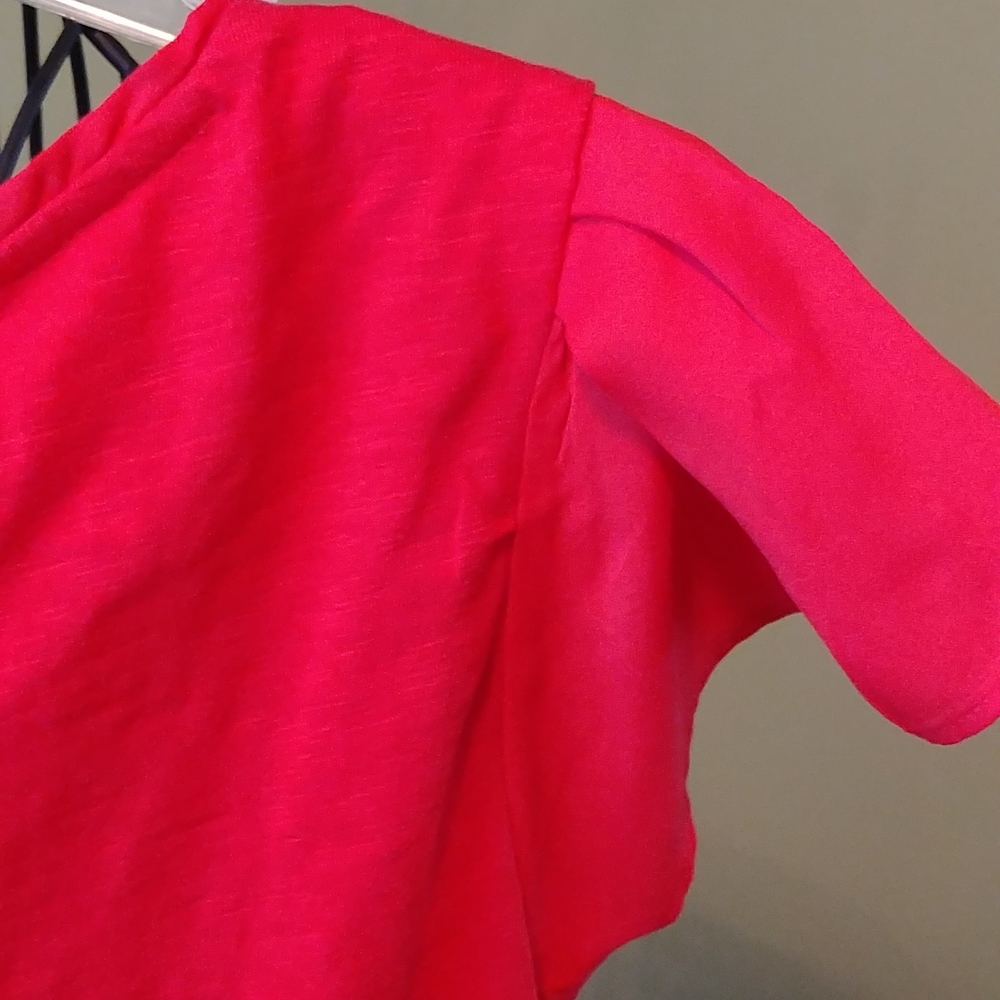 NWT, SIZE "Lp" RED COLOR TOP, LONGER AT THE BACK - Picture 7 of 8